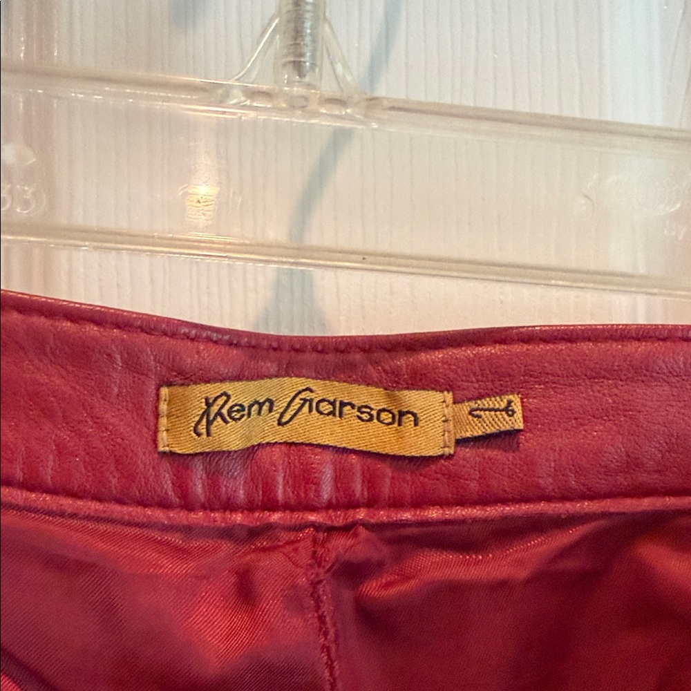 Rem Garson Bold Red Leather Pants - Picture 2 of 3